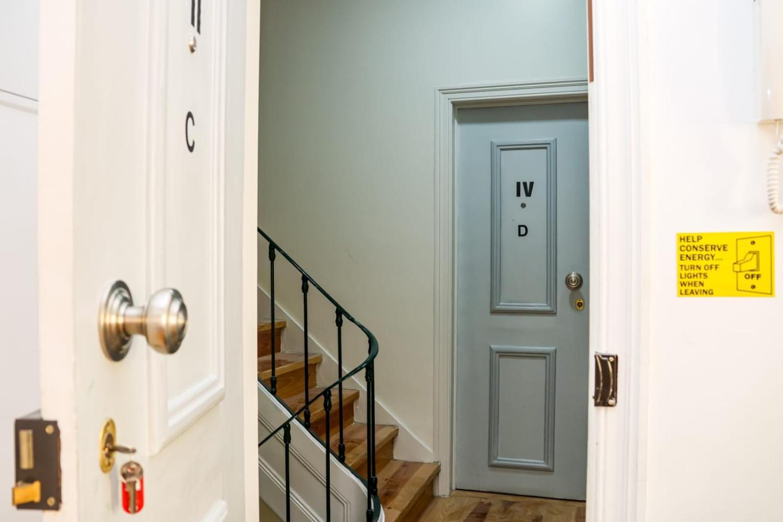 Residencia Queiros - Apartamento T1 Lisbon Bagian luar foto